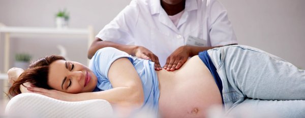 Quels sont les effets des massages prénatals sur le bien-être des femmes enceintes ?